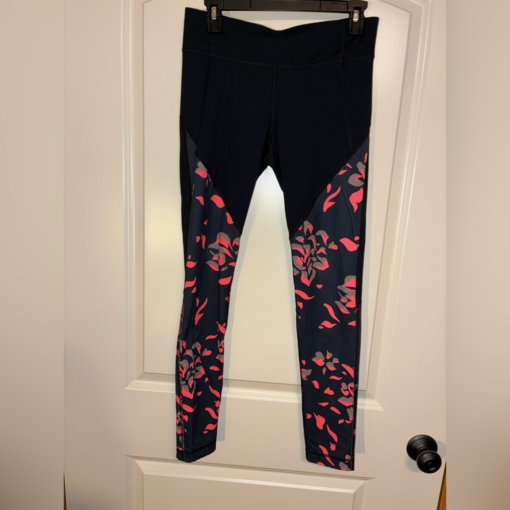 Under Armour heat gear Black and Pink Floral Leggings